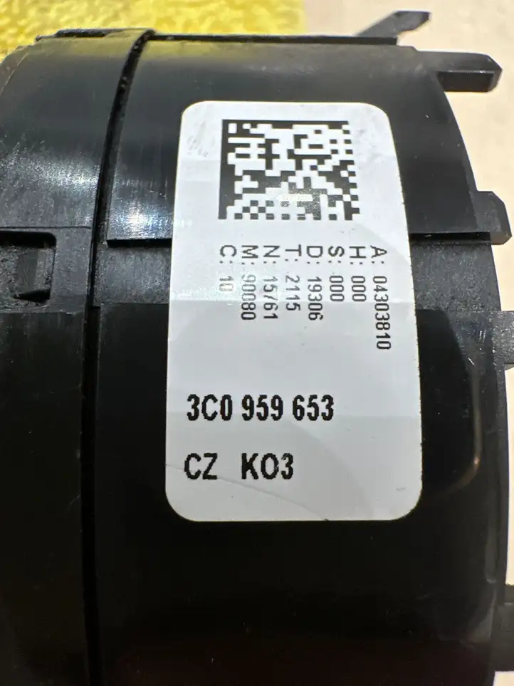 Volkswagen PASSAT B6 (2005 - 2010) 3C0959653 Контактное кольцо SRS — фото 2