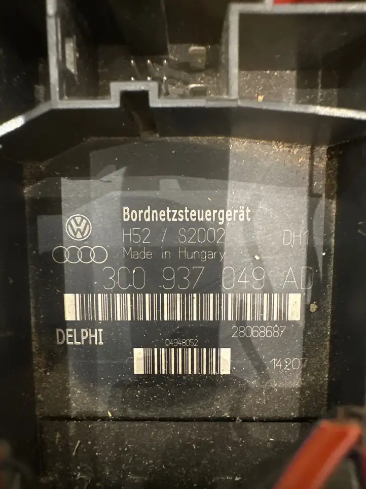 Volkswagen PASSAT B6 (2005 - 2010) 3C0937049AD Модуль комфорта — фото 2