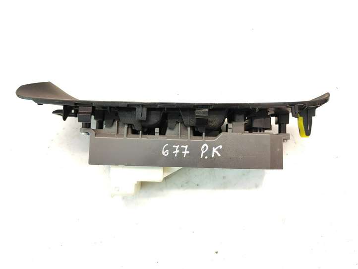 Toyota RAV 4 (XA30) (2006 - 2016)  742320R010 Кнопка стеклоподъемников