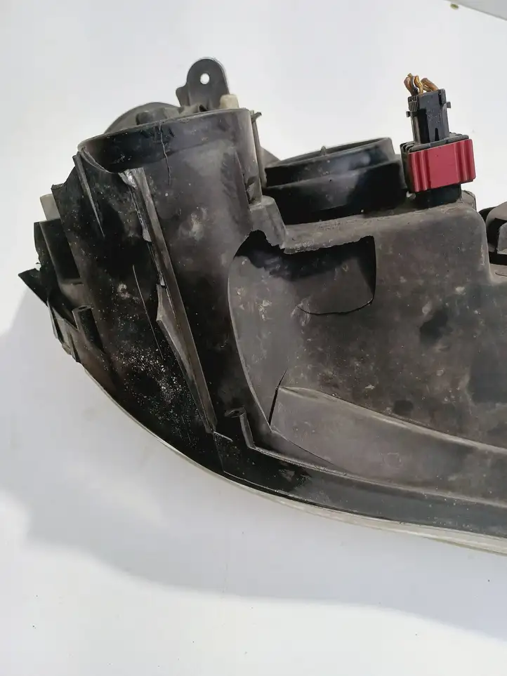 Opel Corsa C (2000 - 2003) 09114329 Передняя фара — фото 4