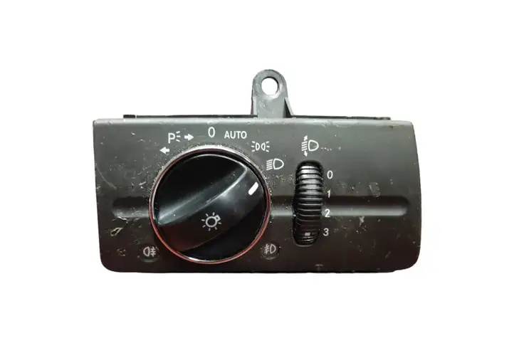Mercedes-Benz E W211 (2002 - 2009) 2115450304 Включатель фонарей — фото 1