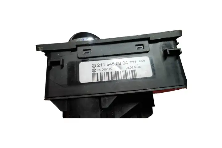 Mercedes-Benz E W211 (2002 - 2009) 2115450304 Включатель фонарей — фото 2