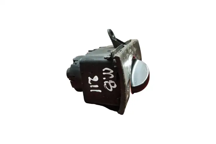 Mercedes-Benz E W211 (2002 - 2009) 2115450304 Включатель фонарей — фото 5