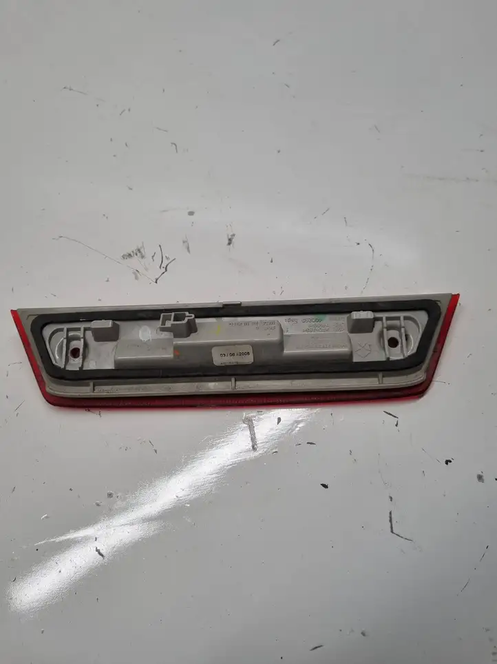 Dodge Journey (2007 - 2011) 05116802AC Дополнительный стоп фонарь — фото 3