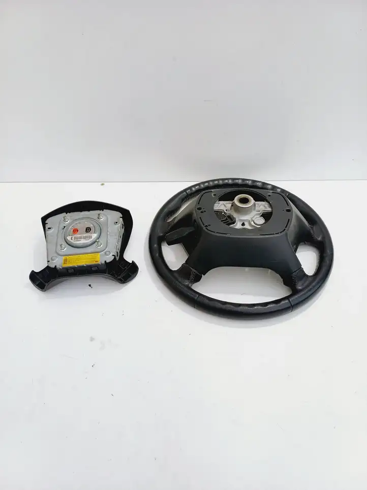 Toyota Avensis T250 (2003 - 2006) TRW1555 Обшивка рулевой колонки — фото 1