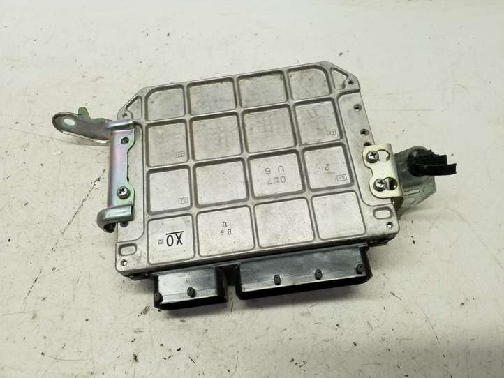 Toyota Prius (XW30) (2009 - 2015)  8966147590 Блок управления двигателя