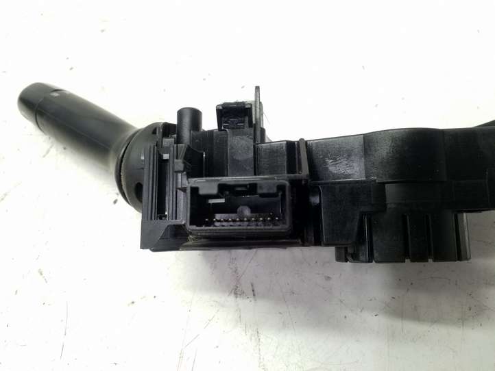 Toyota Prius (XW30) (2009 - 2015)  4715117E968 Ручка поворотов/ фонарей