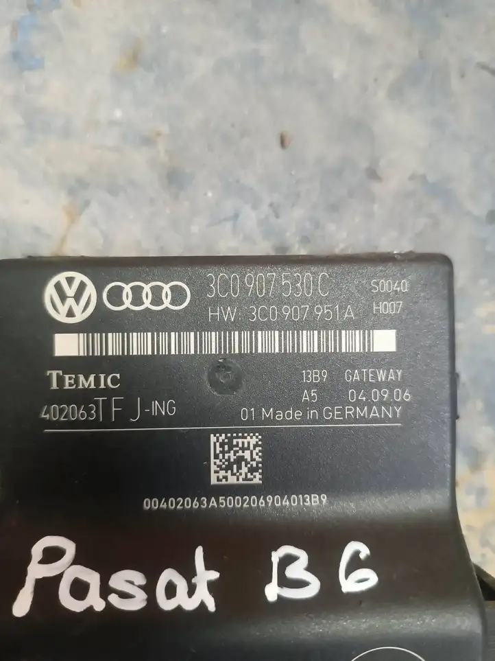 Volkswagen PASSAT B6 (2005 - 2010) 3C0907951A Прочие блоки управления — фото 2