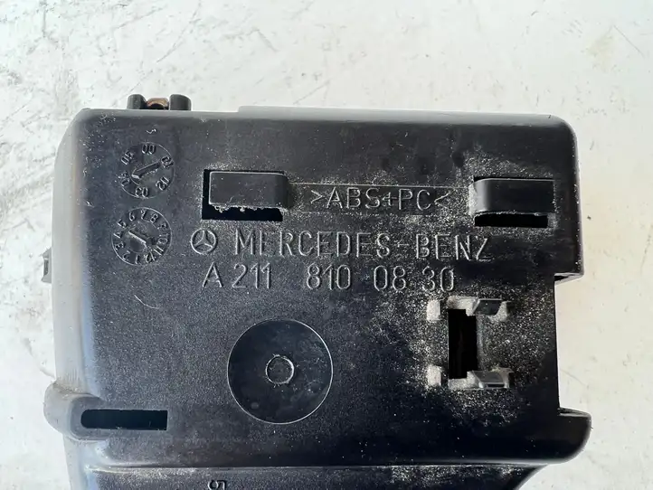 Mercedes-Benz E W211 (2002 - 2009) Дверная пепельница — фото 4