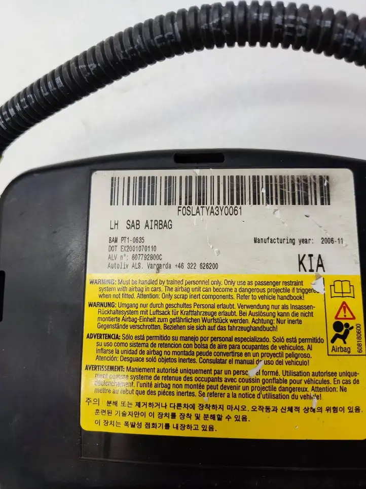 Kia Ceed (2010 - 2012) 607792800A Подушка безопасности сиденья — фото 2