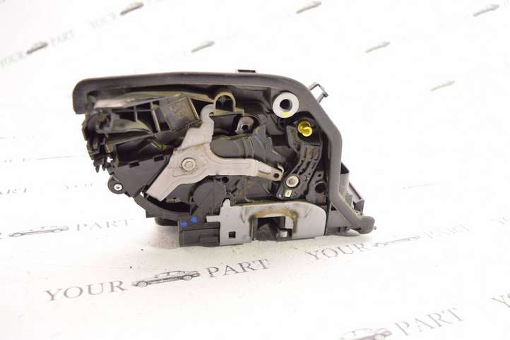 BMW X1 F48 F49 (2015 - 2022)  7281942 Замок задней двери