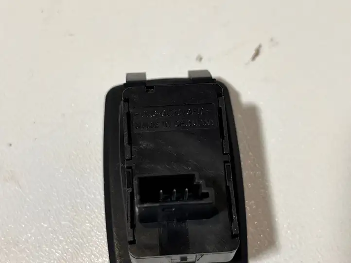 BMW 1 E81 E87 (2004 - 2011) 6945874 Кнопка стеклоподъемников — фото 3
