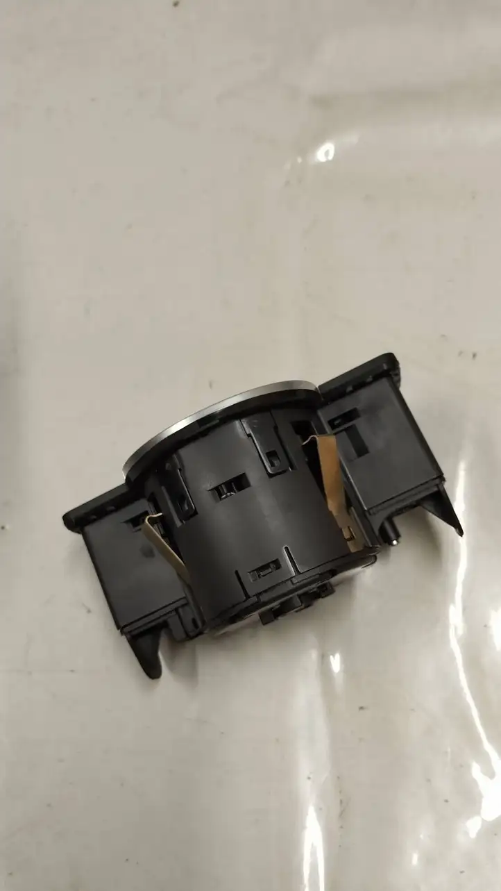 Mercedes-Benz GL X166 (2013 - 2019) A2129050551 Включатель фонарей — фото 2