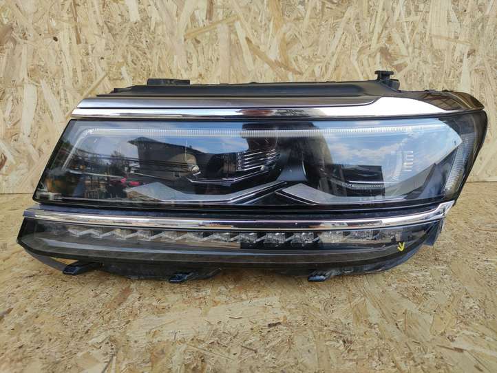 Volkswagen Tiguan (2016 - 2020)  5NN941081 Передняя фара