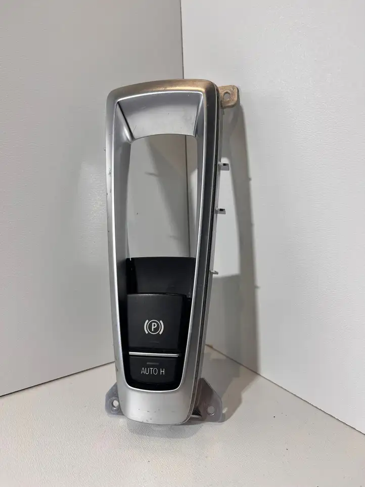 BMW 7 F01 (2008 - 2016) 9355232 Кнопка ручного тормоза — фото 6