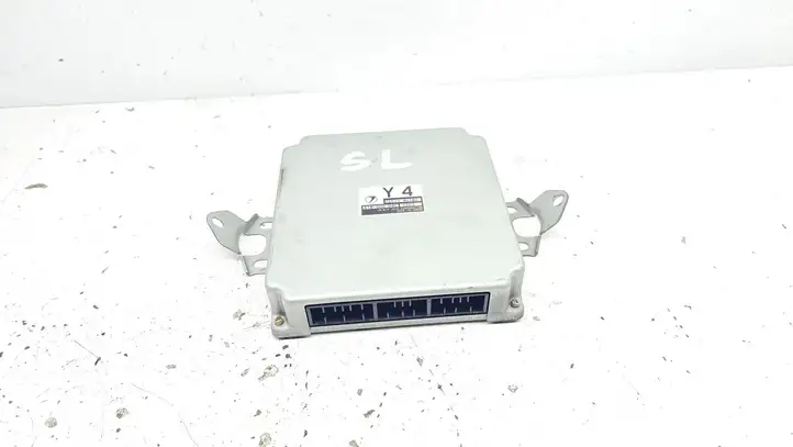 Subaru Legacy (1999 - 2003) 22611AG180 Блок управления двигателем (ЭБУ) — фото 1