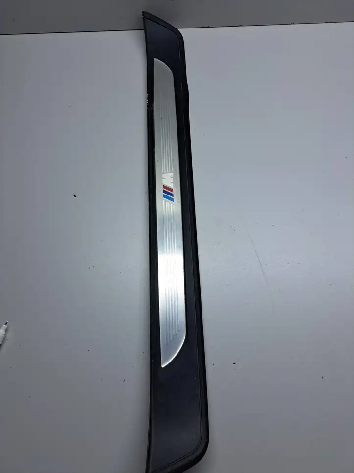 BMW 3 E90 E91 (2005 - 2012) 7907154 Внутренняя отделка переднего порога — фото 1