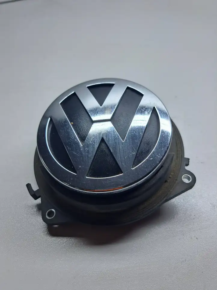 Volkswagen Golf VI (2009 - 2013) 6R0827469 Ручка крышки багажника — фото 1