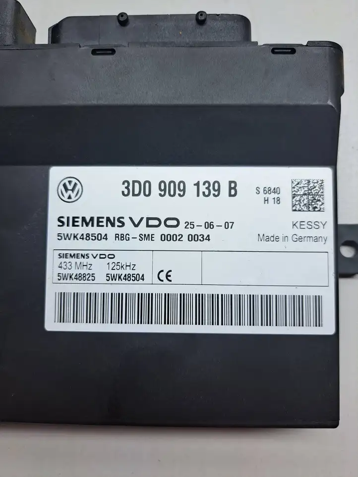 Volkswagen Touareg I (2002 - 2010) 3D0909139B Блок бесключевого доступа — фото 3