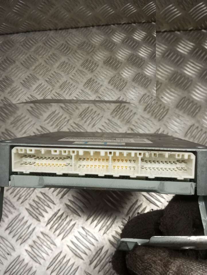 Toyota Yaris (1999 - 2003)  8966152091 Блок управления двигателя
