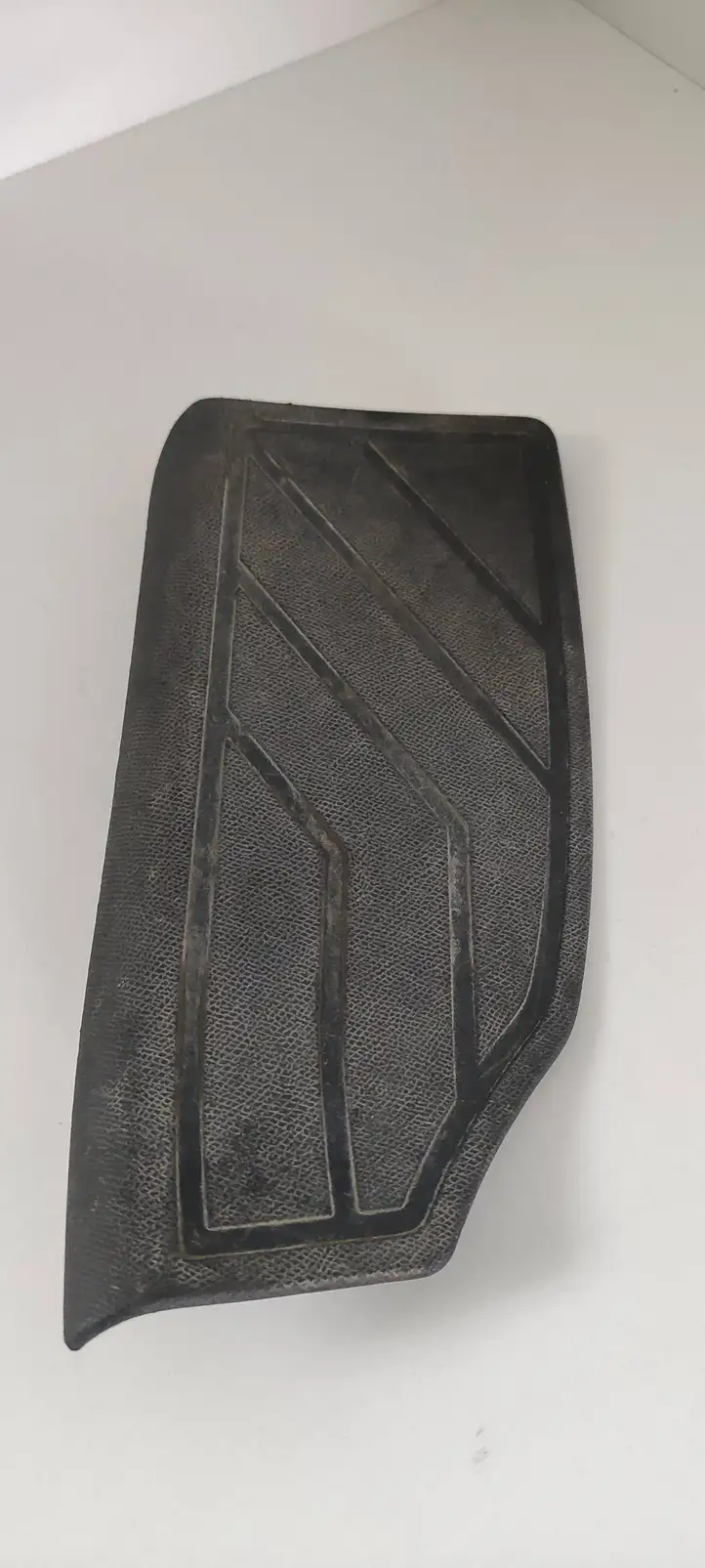Peugeot 308 (2013 - 2021) 9678517677 Подставка для ноги — фото 1