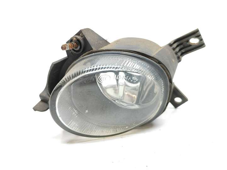 Audi A4 (2004 - 2009)  89210613 Передняя противотуманная фара