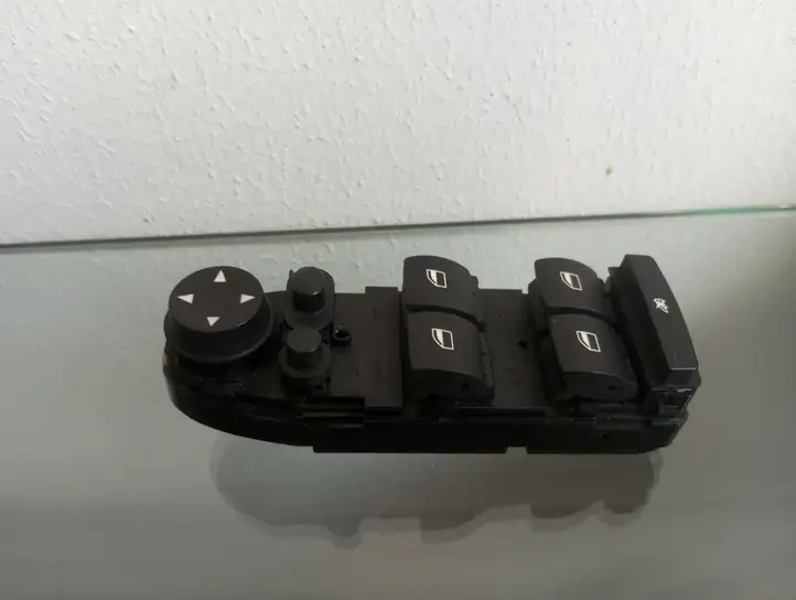 BMW X5 E70 (2006 - 2013) 9218044 Кнопка стеклоподъемников — фото 3