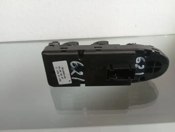 BMW X5 E70 (2006 - 2013) 9218044 Кнопка стеклоподъемников — фото 2