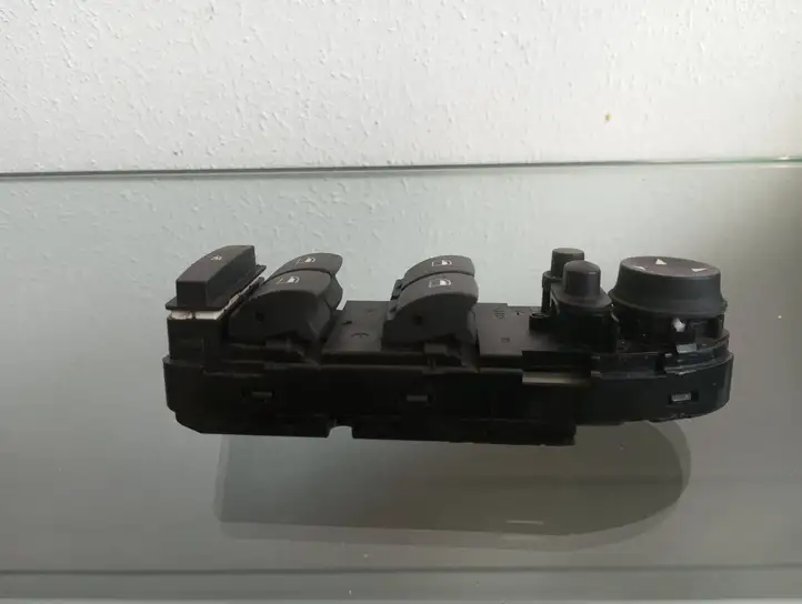 BMW X5 E70 (2006 - 2013) 9218044 Кнопка стеклоподъемников — фото 4