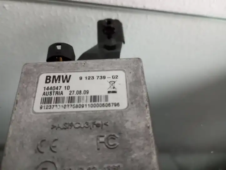 BMW 3 E92 E93 (2005 - 2014) 9123739 Усилитель антенны — фото 4