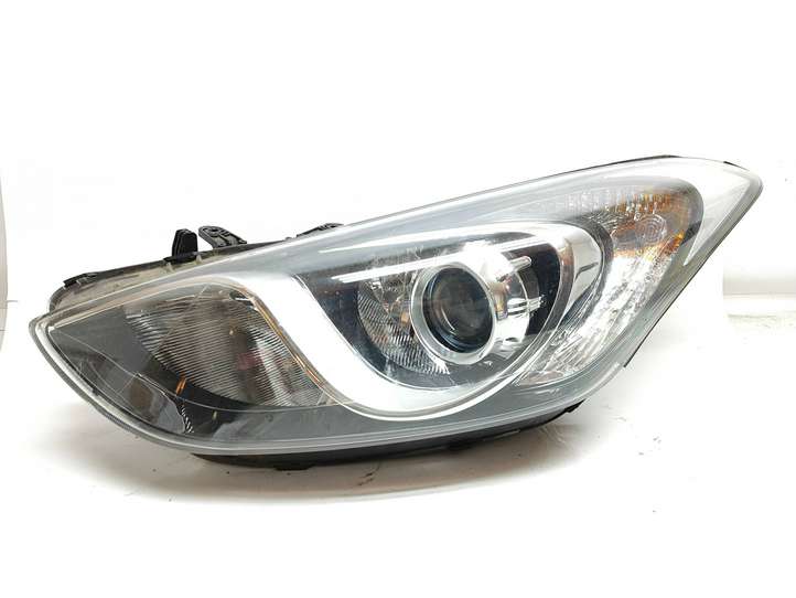 Hyundai i30 (2012 - 2015)  92101A6100 Передняя фара