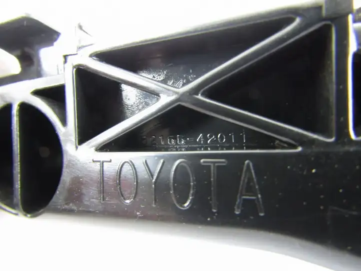 Toyota RAV 4 (XA30) (2006 - 2016) Кронштейн заднего бампера — фото 3