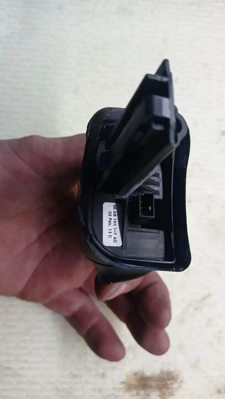 Ford Mondeo Mk III (2000 - 2007) 98AB14K147 Кнопки на рулевом колесе — фото 3