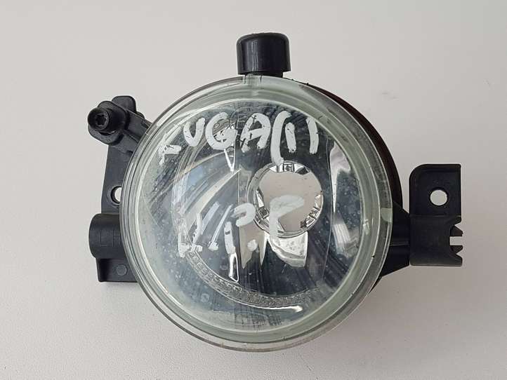 Ford Kuga I (2008 - 2012)  3M5115K202BB Передняя противотуманная фара