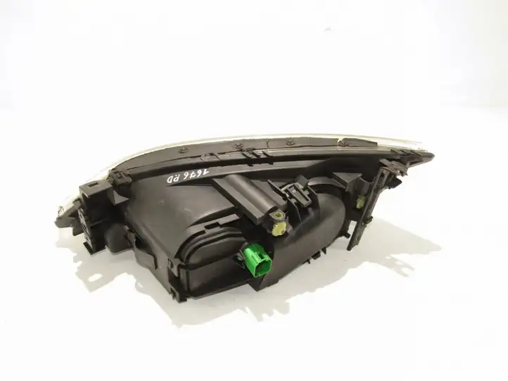 Ford Mondeo Mk III (2000 - 2007) Передняя фара — фото 2
