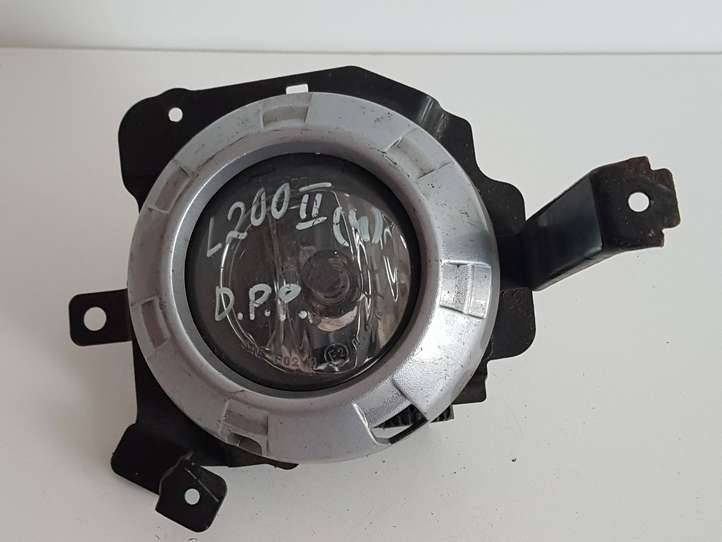 Mitsubishi L200 (2006 - 2014)  MN142091 Передняя противотуманная фара