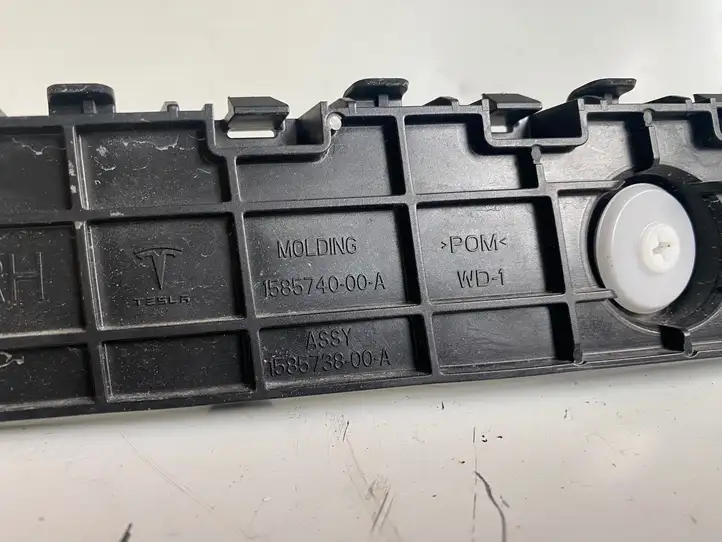 Tesla Model S (2021 - ) 158573800A Кронштейн заднего бампера — фото 3