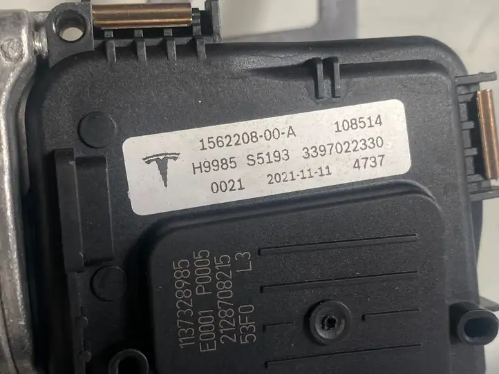 Tesla Model S (2021 - ) 156220800A Комплект механизма стеклоочистителей — фото 3