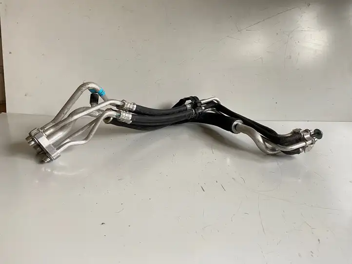 Tesla Model S (2021 - ) 1588298 Трубки и шланги кондиционера — фото 1