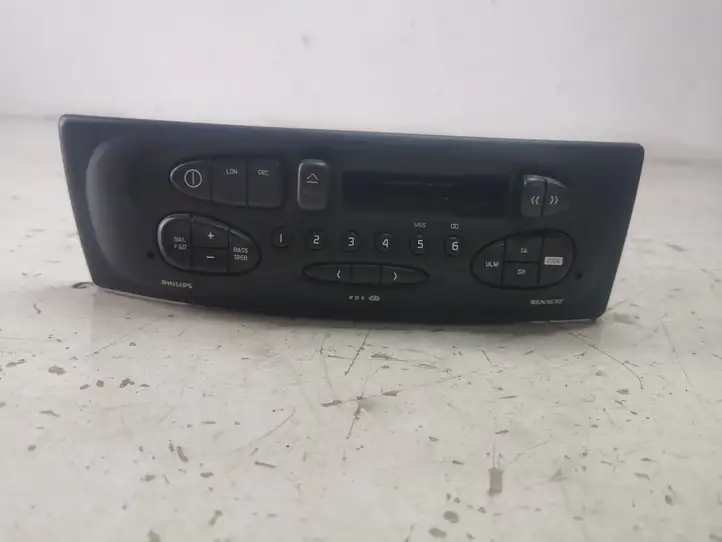 Renault Scenic I (1996 - 2003) 7700413538 Магнитола / мультимедийная система — фото 1