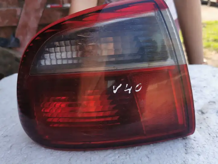 Volvo S40, V40 (2000 - 2004) 1M5945095B Задний фонарь в кузове — фото 1