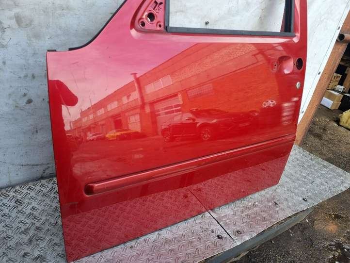 Dodge Nitro (2006 - 2011)  5288089AB Дверь
