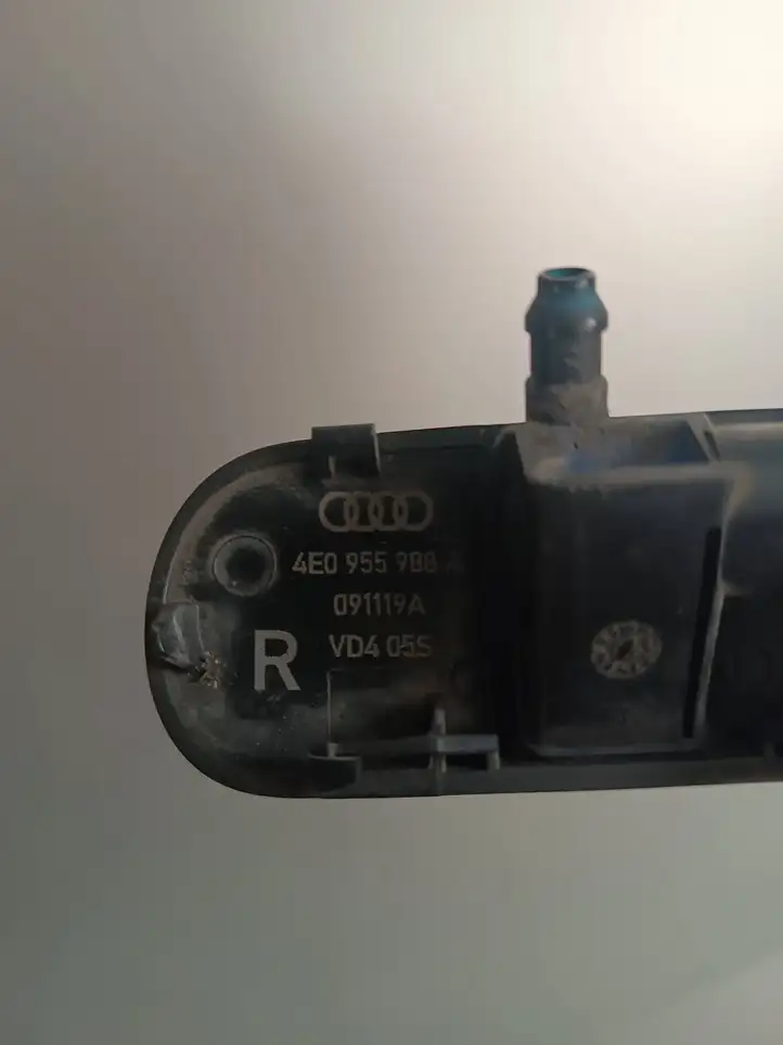 Audi Q7 4L (2005 - 2009) 4E0955988A Форсунка омывателя лобового стекла — фото 4
