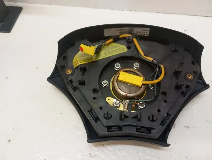 Ford Focus (1998 - 2004) YS41A042B85ABW Подушка безопасности руля — фото 2