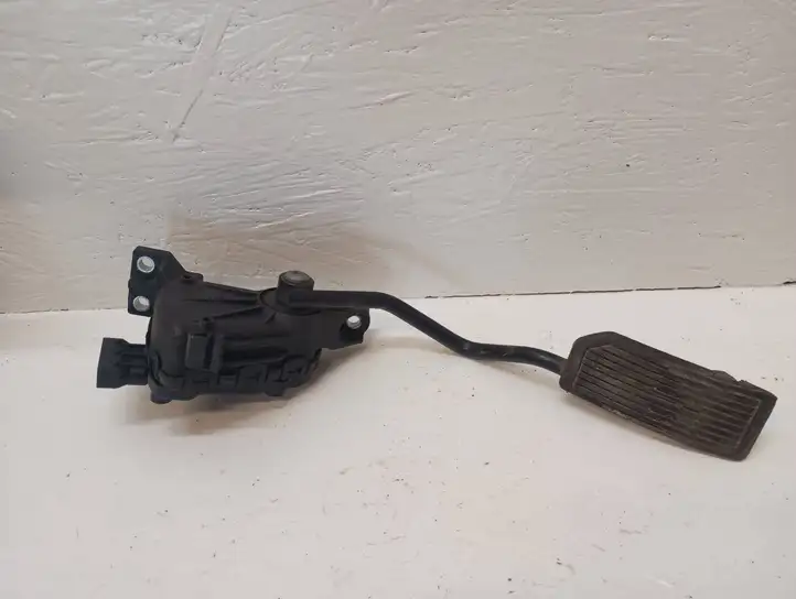 Nissan Almera N16 (2000 - 2010) 18002AU410 Педаль акселератора — фото 2