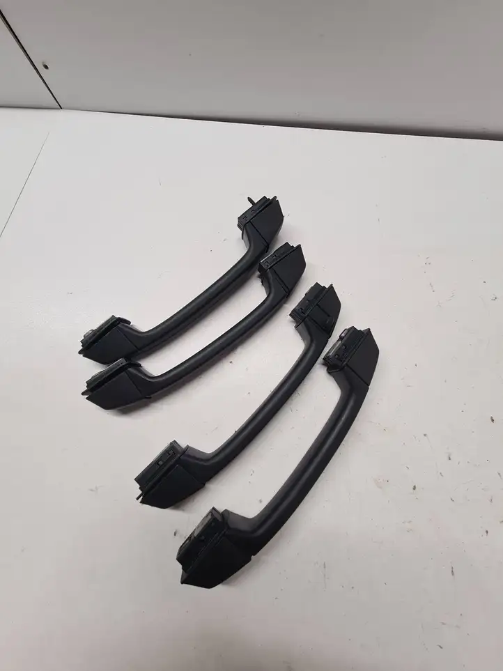 BMW X3 E83 (2003 - 2010) 201222012 Потолочная ручка передняя — фото 1