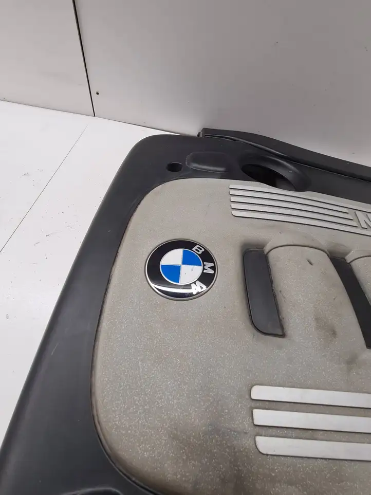 BMW 5 E60 E61 (2004 - 2010) 7788908 Крышка двигателя декоративная — фото 4