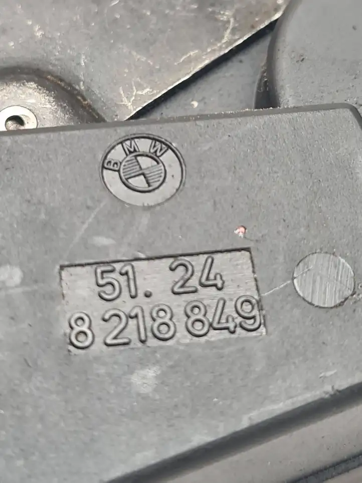 BMW 5 E60 E61 (2004 - 2010) 8218849 Замок крышки багажника — фото 4