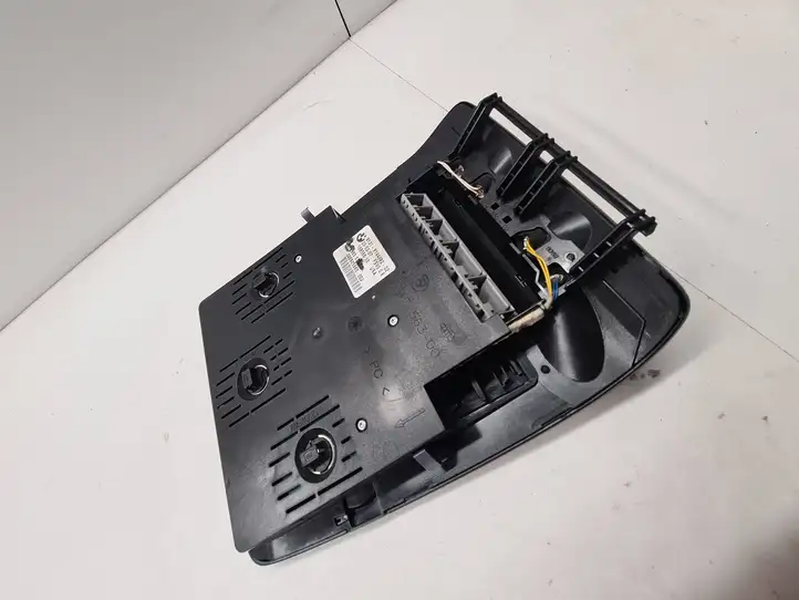 BMW X5 E70 (2006 - 2013) 74756300 Передняя подсветка — фото 4