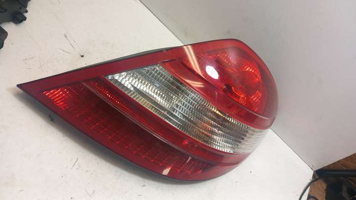 Mercedes-Benz SLK R171 (2005 - 2011)  158366 Задний фонарь в кузове